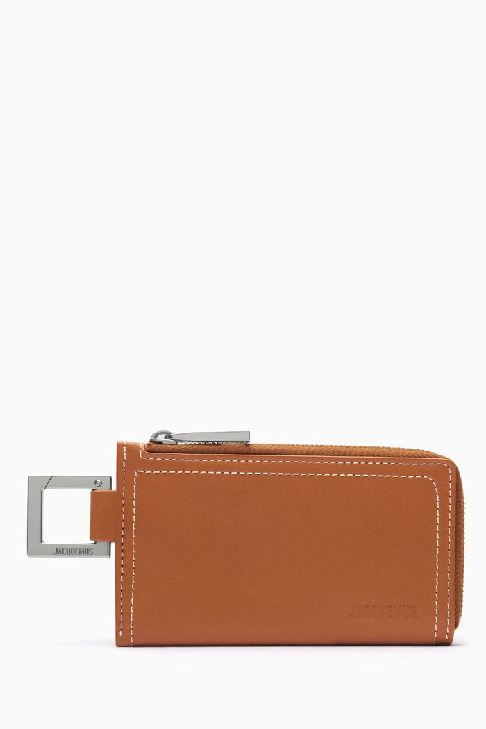 

Embossed Logo Card Holder in Leather, Brown
