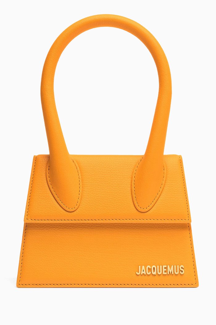 

Le Chiquito Moyen Boucle Bag in Leather, Orange