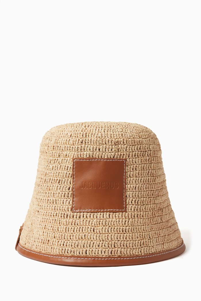 

Le Bob Soli Bucket Hat in Raffia, Brown