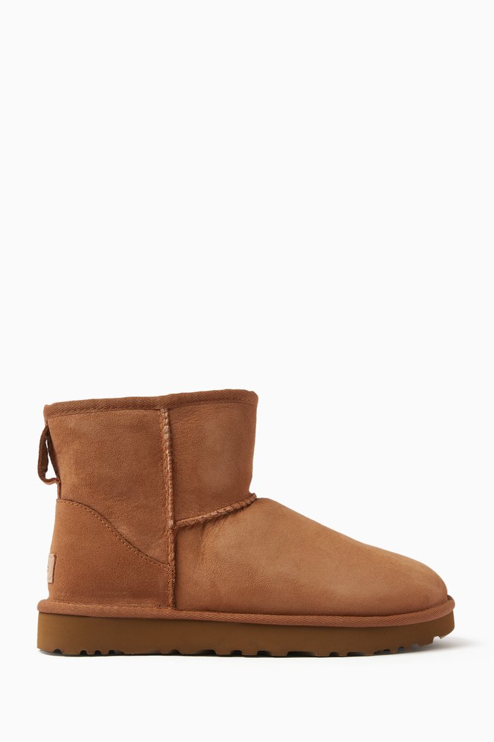 

Classic Mini II Heritage Ankle Boots in Suede, Brown