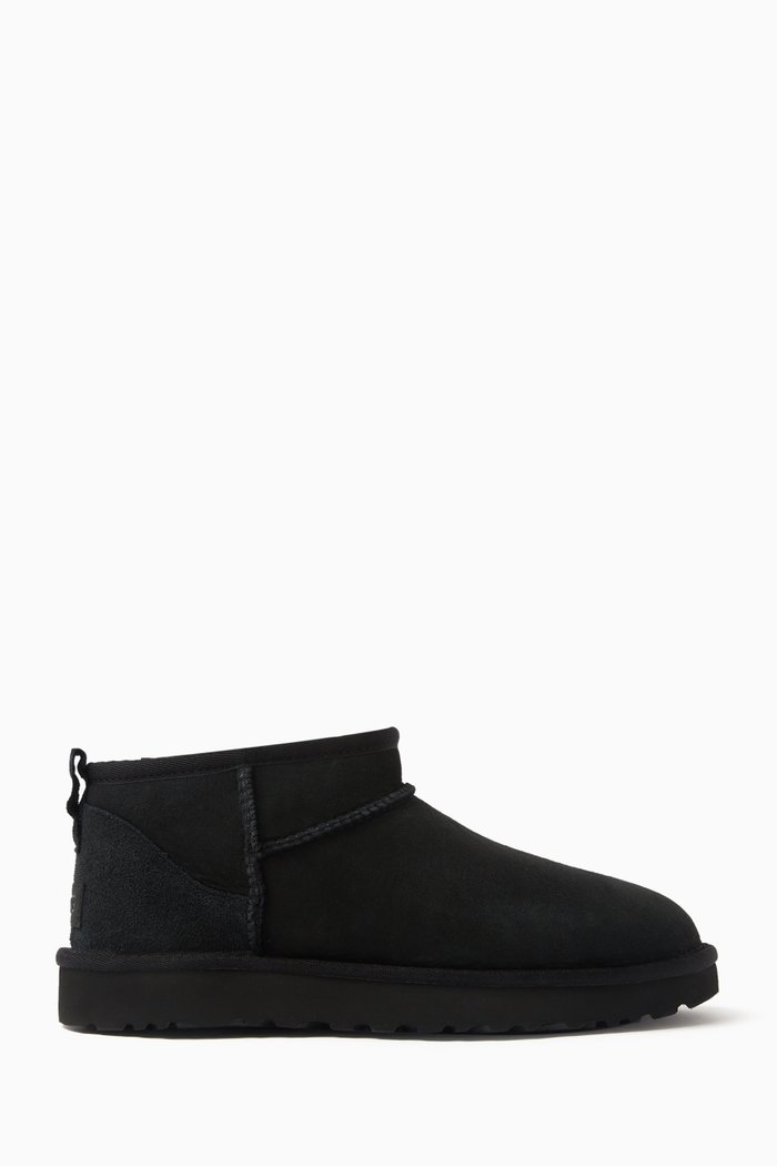 

Classic Ultra Mini Boots in Suede, Black