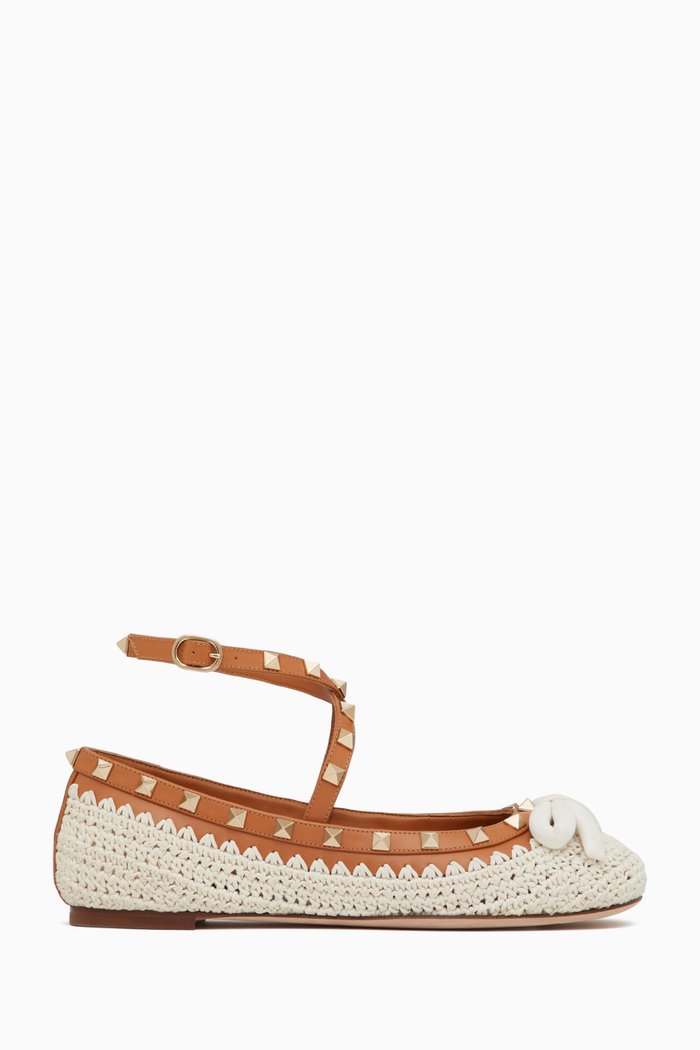 

Valentino Garavani Rockstud Ballerinas in Crochet, Brown