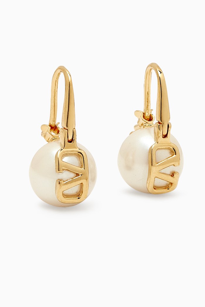 

VLogo Signature Pearl Stud Earrings in Metal, Gold