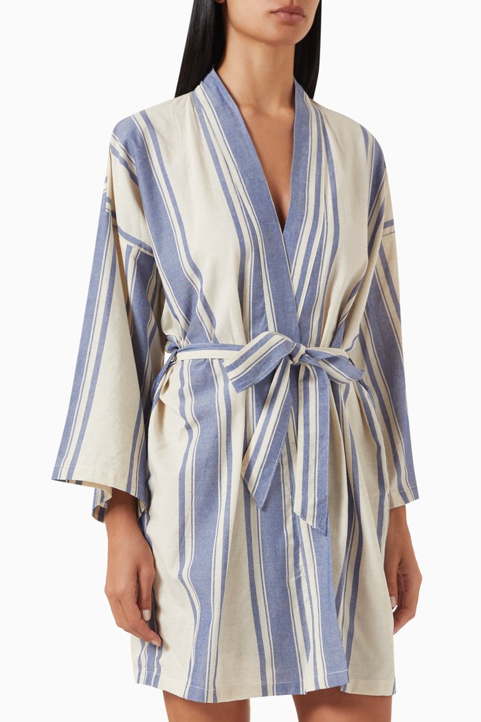 

Diane Floral-print Short Robe in Rayon, Blue
