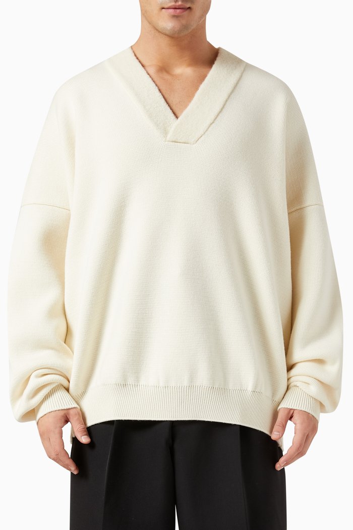 V-Neck Sweater in Wool, Neutral