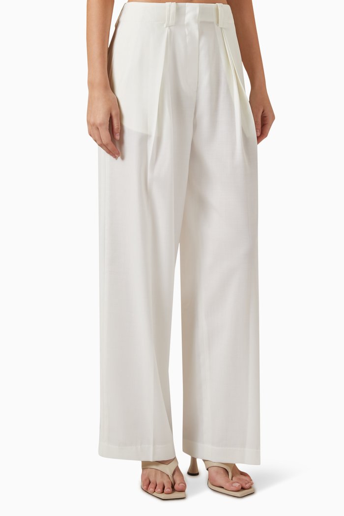 

Wide-leg Tucked Pants in Wool, White