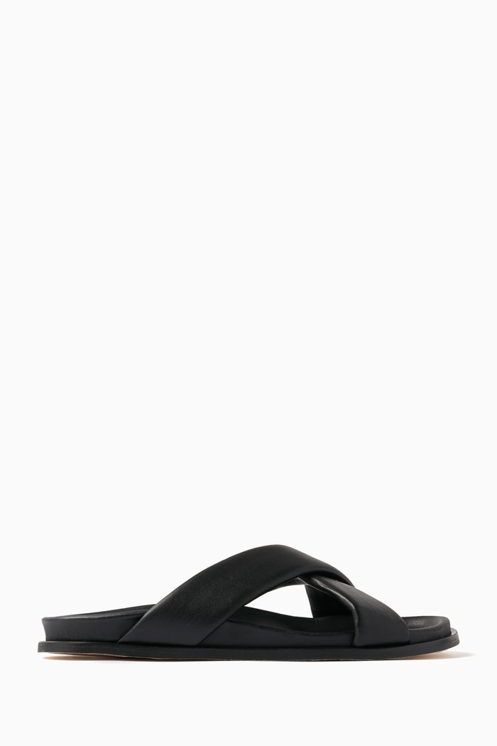 

Calima Flat Sandals in Leather, Black