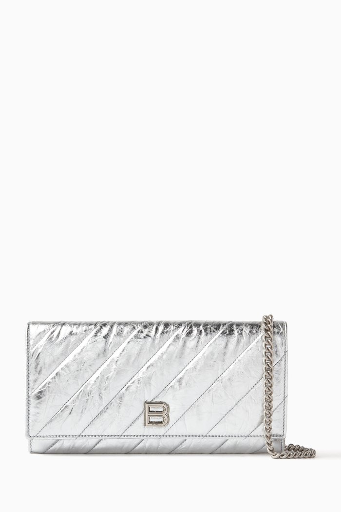 

Crush Wallet On Chain in Metallic Quilted Calfskin, Silver