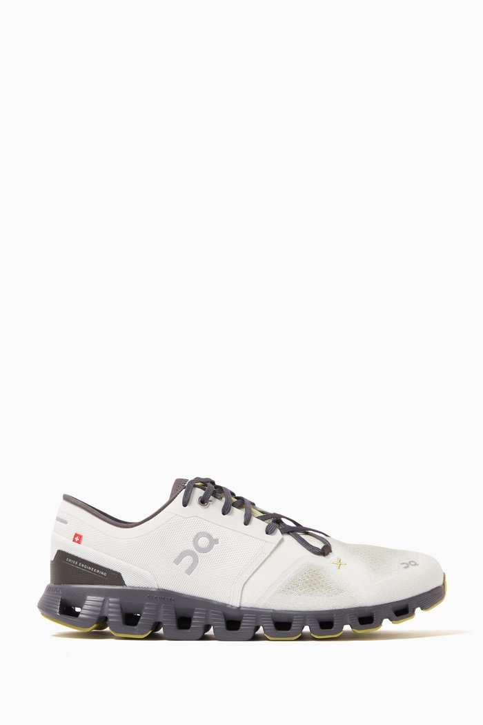 

Cloud X 3 Sneakers in Mesh, Neutral