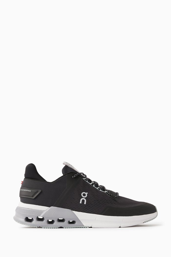 

Cloudnova Flux Running Shoes in Mesh, Black