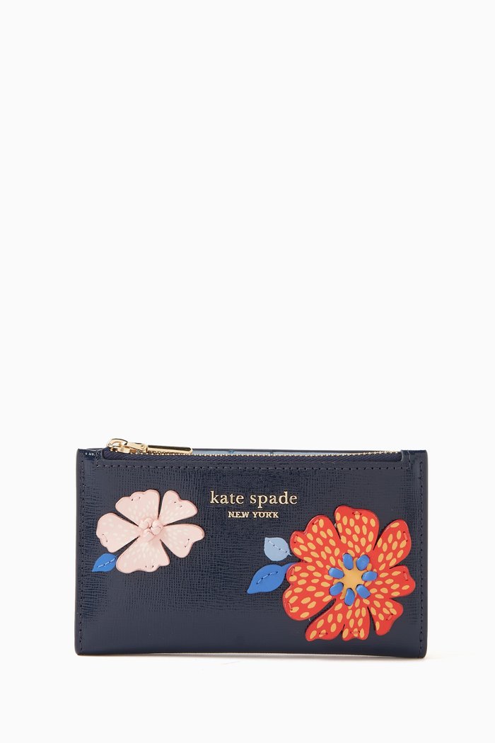 

Small Dottie Flower Applique Bifold Wallet in Patent Leather, Multicolour