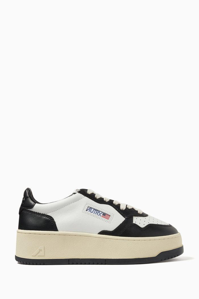 

Medalis Platform Sneakers in Leather, Black