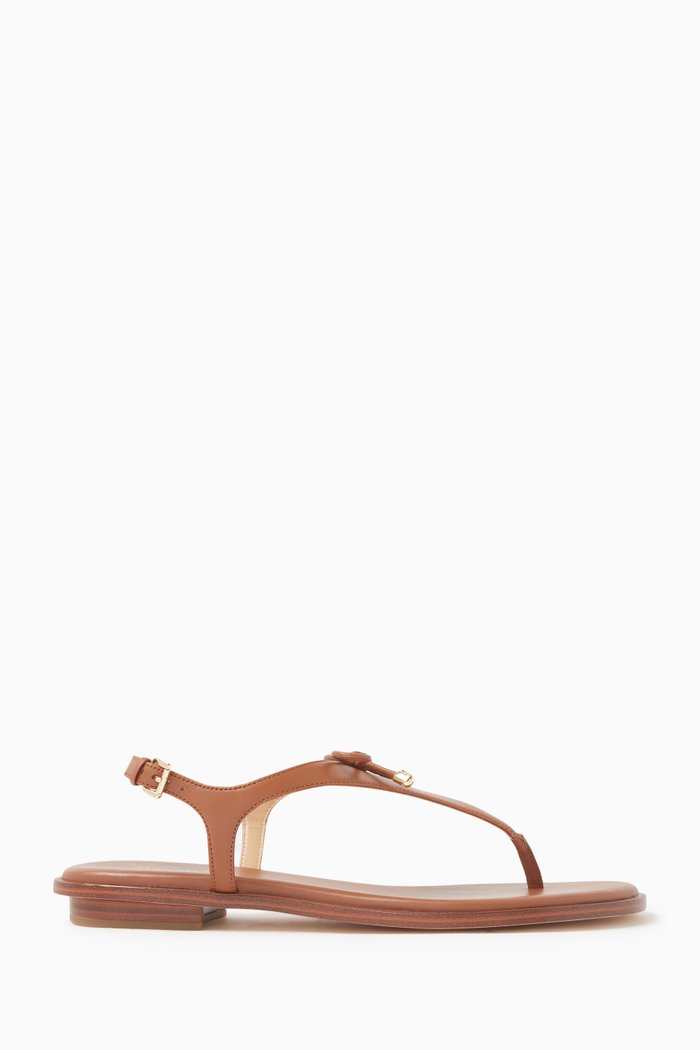 

Nori T-strap Sandals in Leather, Brown