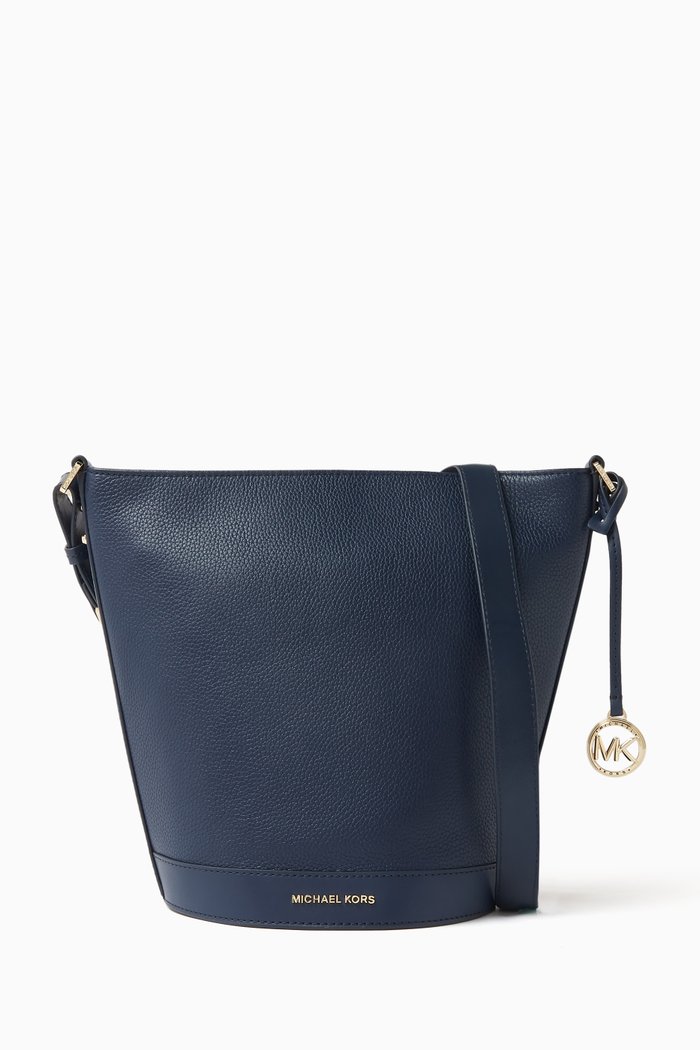 

Medium Townsend Messenger Bag in Pebbled Leather, Blue