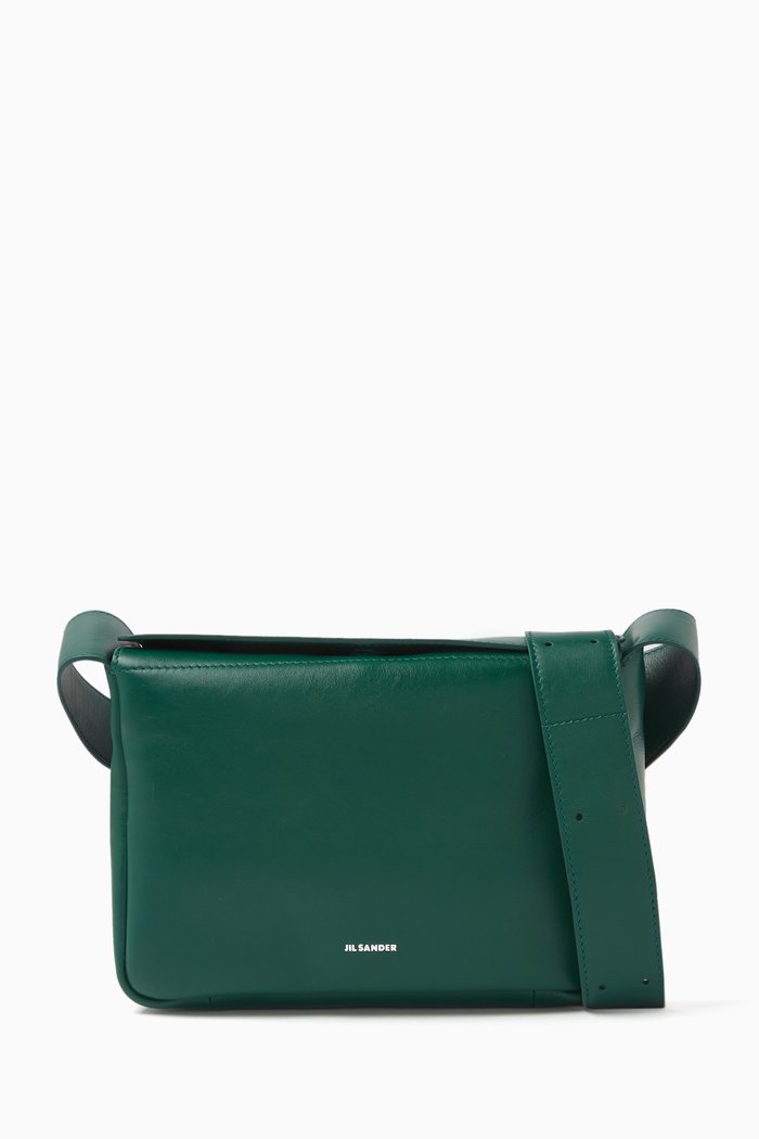 

Flap Messenger Bag in Leather, Green