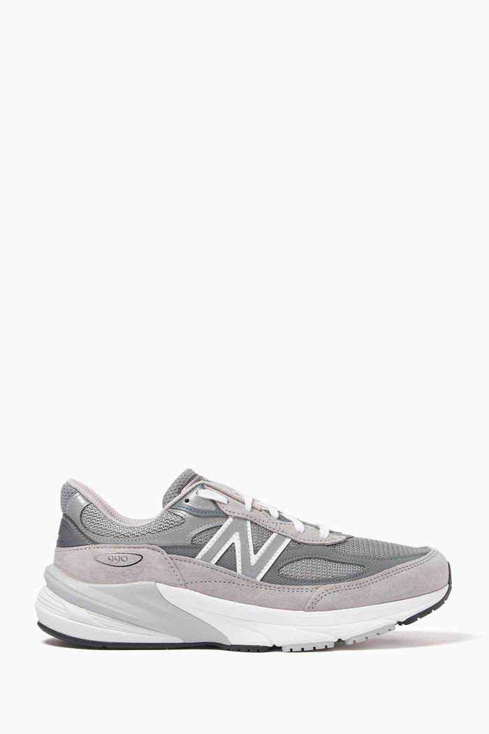 

Made in USA 990v6 Sneakers in Suede & Mesh, Grey