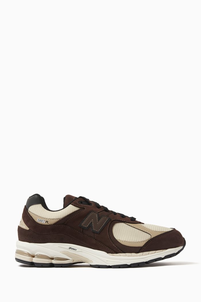 

2002R GTX Low-top Sneakers in Suede & Mesh, Brown