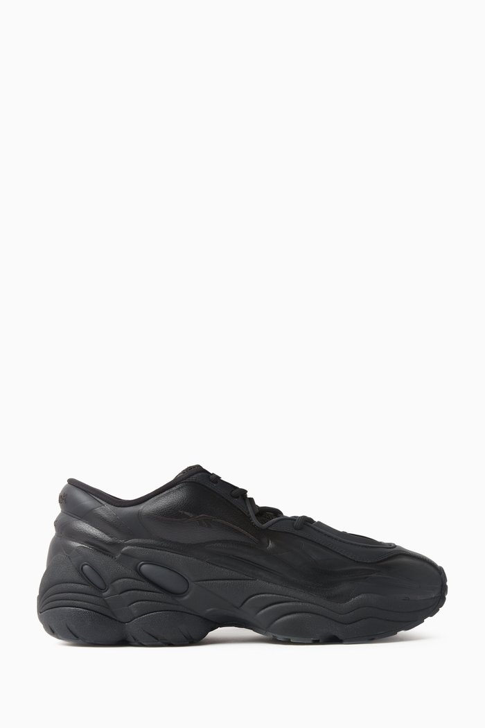 

DMX Run 6 Sneakers in Faux Leather, Black