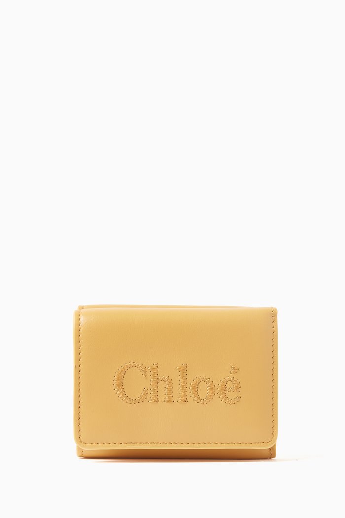 

Mini Tri-fold Wallet in Calfskin Leather, Orange