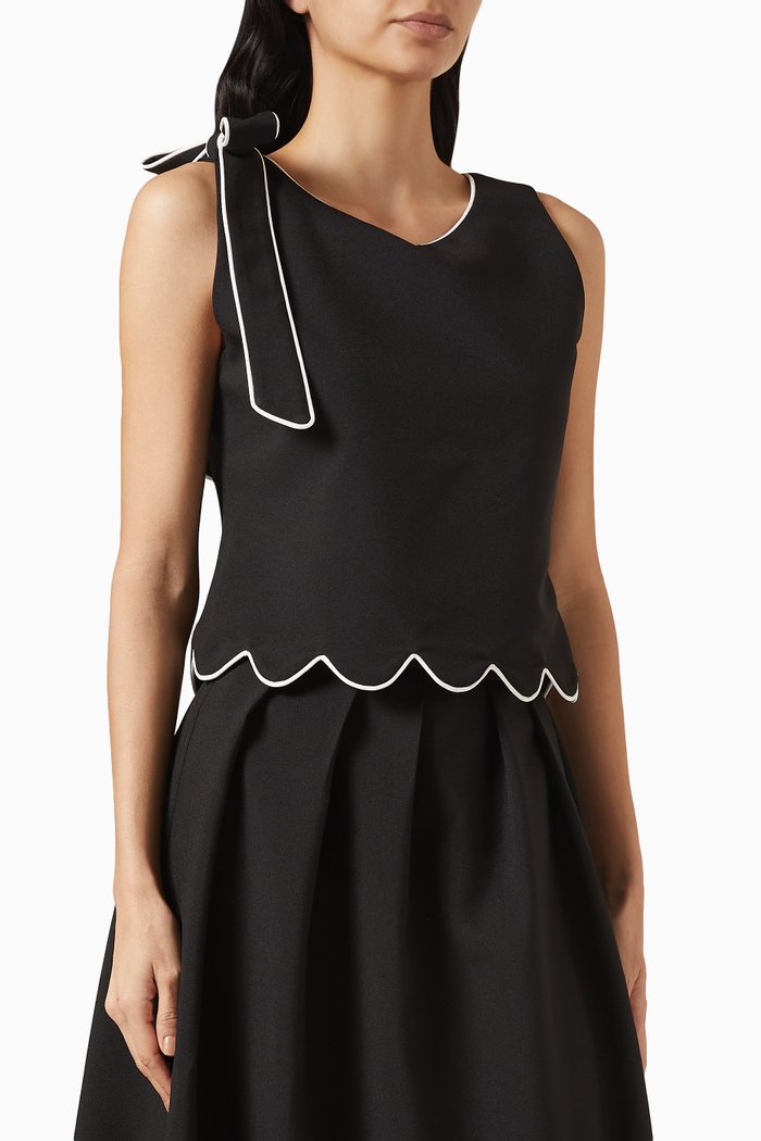 Bow-detail Scallop Top in Cotton, Black