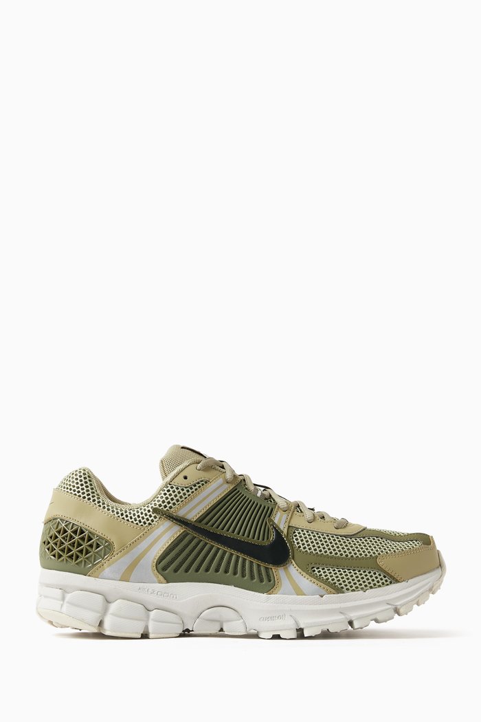

Zoom Vomero 5 Sneakers in Mesh & Leather, Green