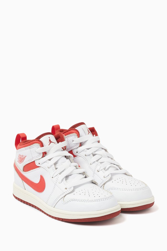 

Kids Jordan 1 Mid SE Sneakers in Leather, White