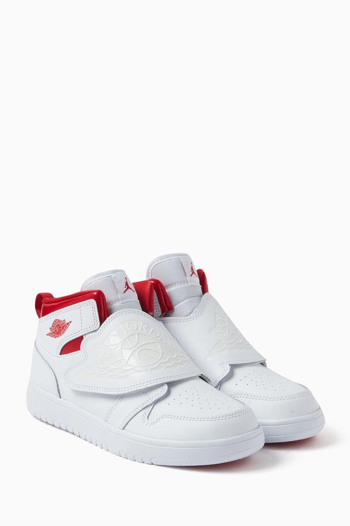 

Kids Sky Jordan 1 Sneakers in Leather, White