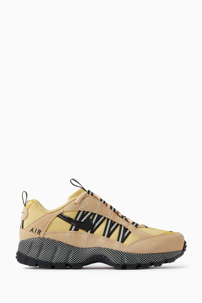 

Air Humara Sneakers in Mesh, Neutral