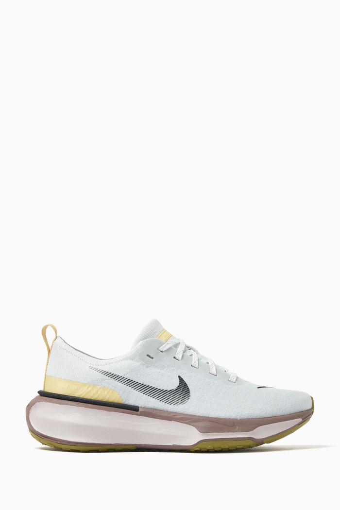 

Invincible 3 Sneakers in Flyknit, White