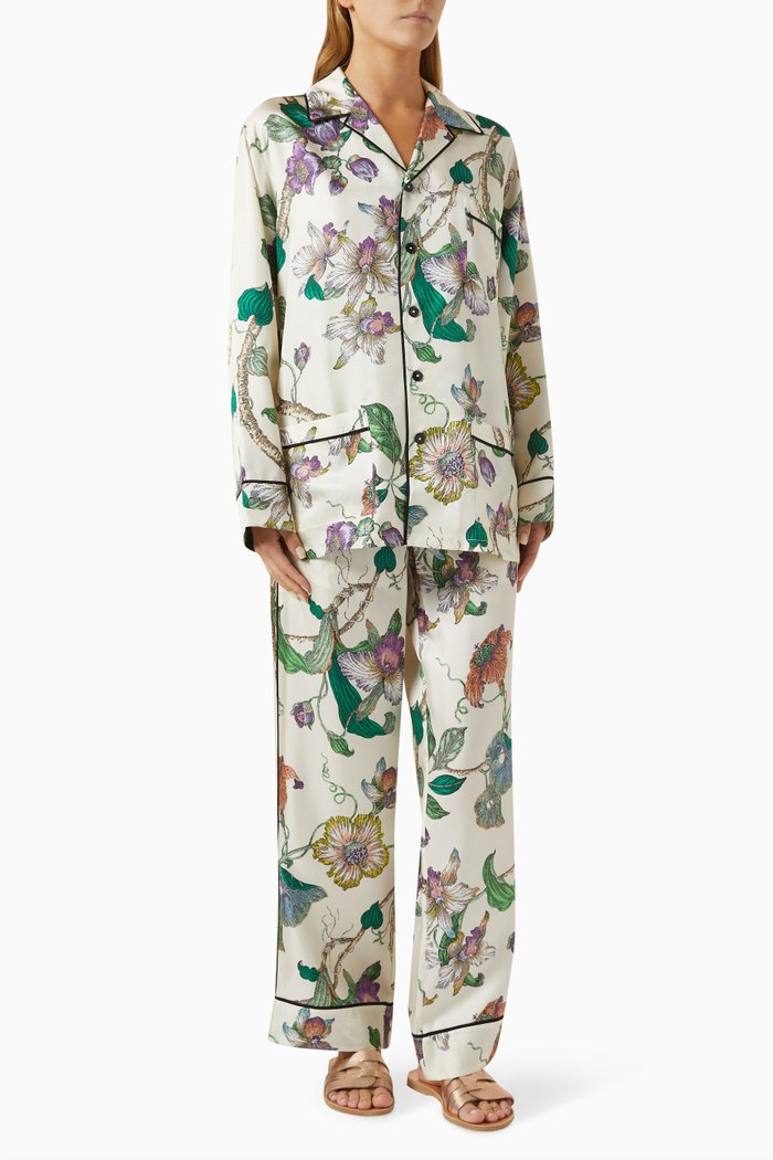 

Yves Aura Pyjama Set in Silk Twill, Multicolour