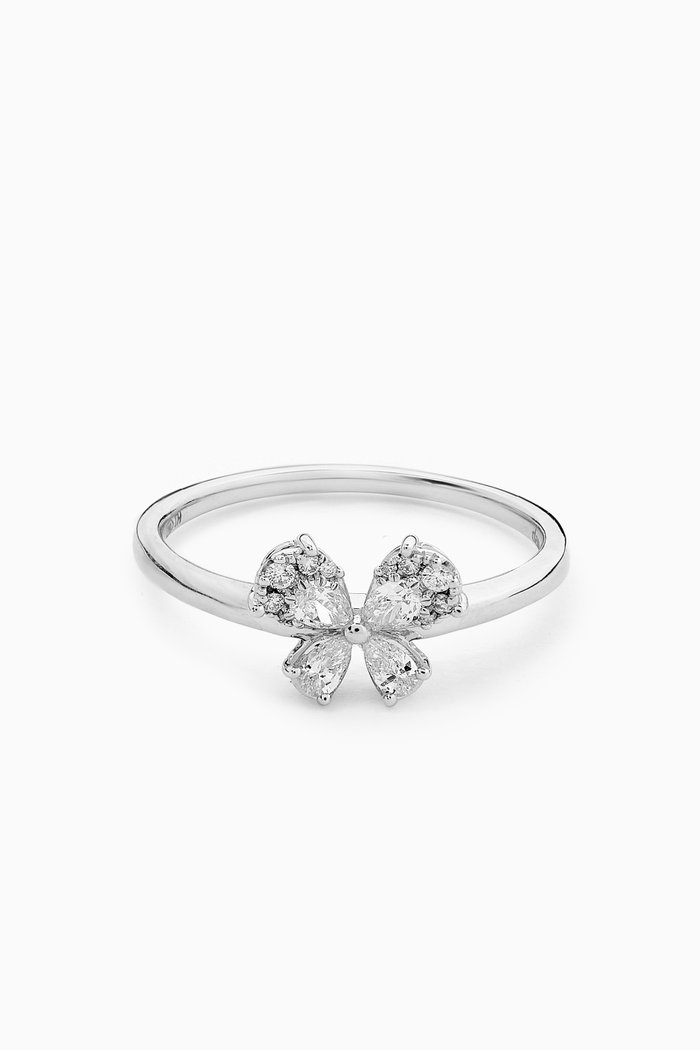 

Flora Diamond Ring in 18kt White Gold