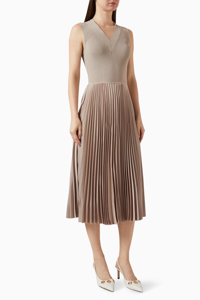 

Farara Pleated Dress in Rib-knit, Neutral