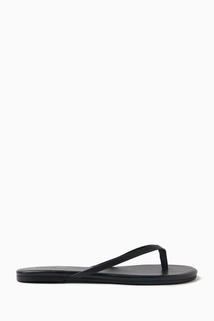 Flat Thong Sandals in Smooth Leather, Black