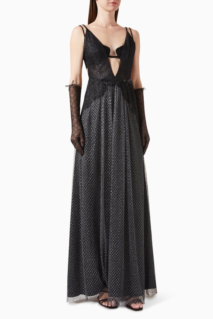 

Mantilla Gown in Lace, Black