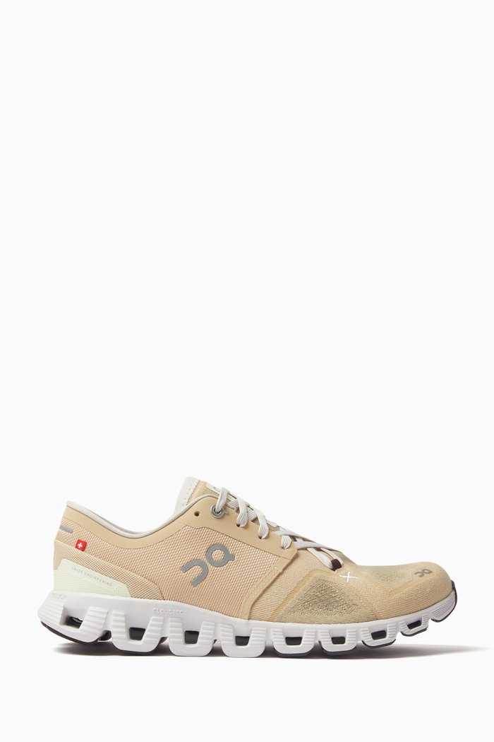 

Cloud X 3 Low-top Sneakers in Mesh, Neutral