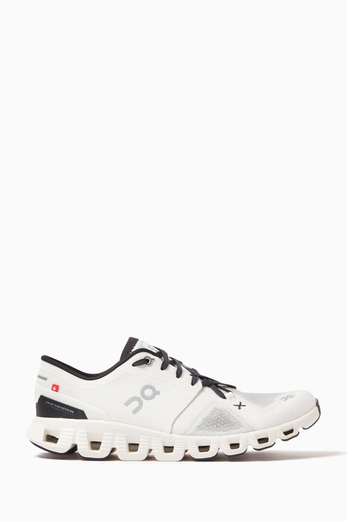 

Cloud X 3 Low-top Sneakers in Mesh, White