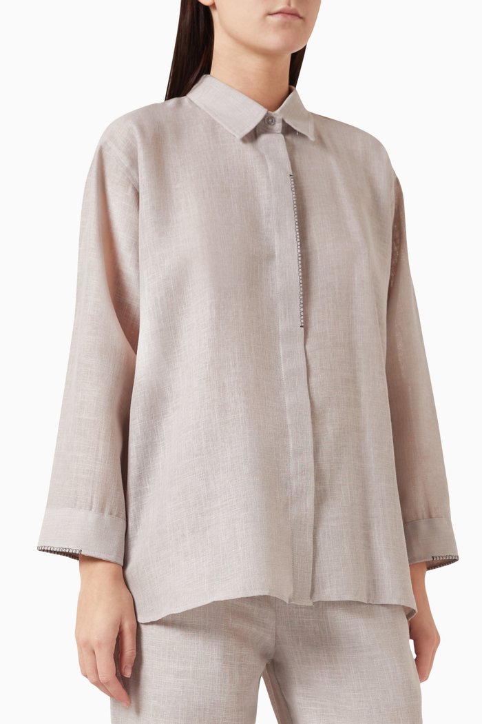

Button Down Shirt in Linen, Grey
