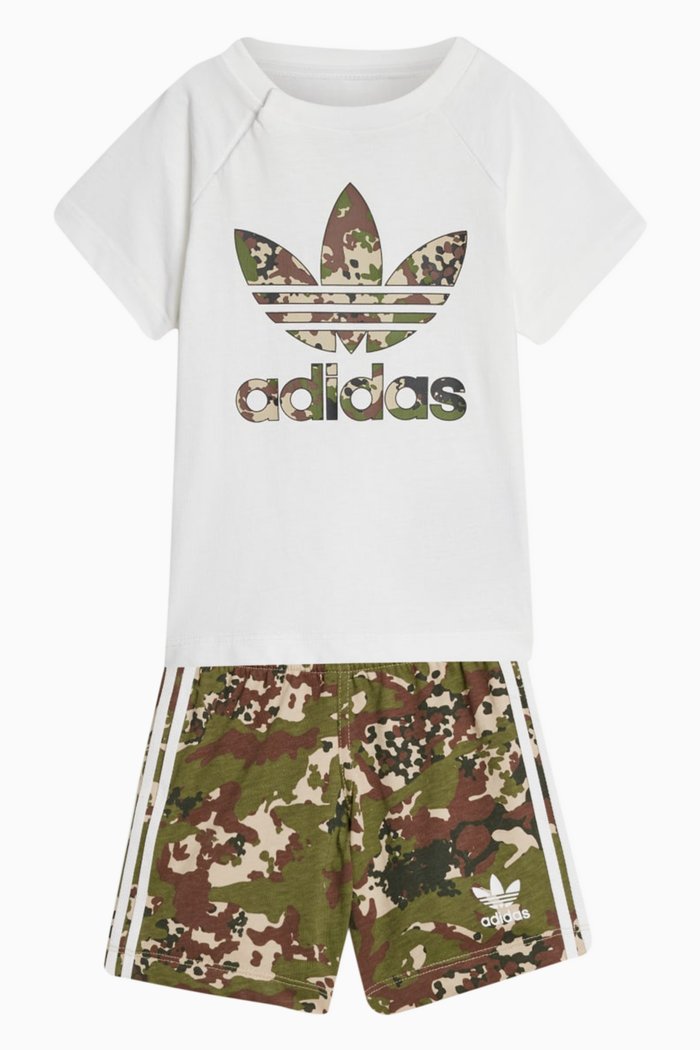 Camo T-shirt & Shorts Set in Cotton, White