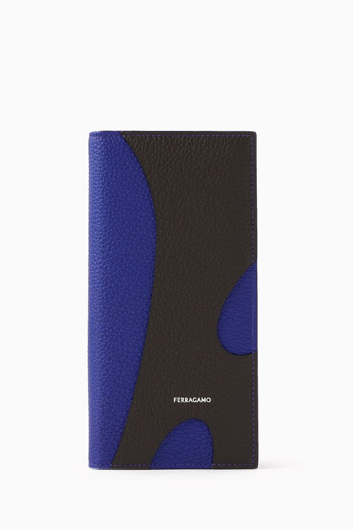 

Cut-out Jacket Wallet in Calfskin, Blue