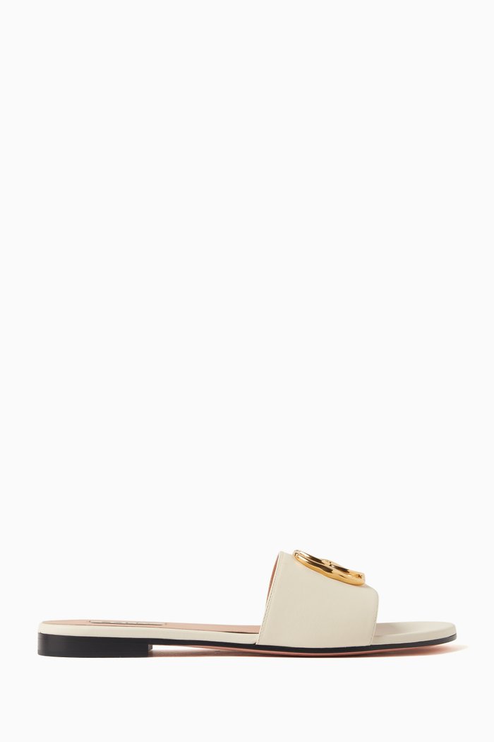 

Emblem Slides in Leather, Neutral