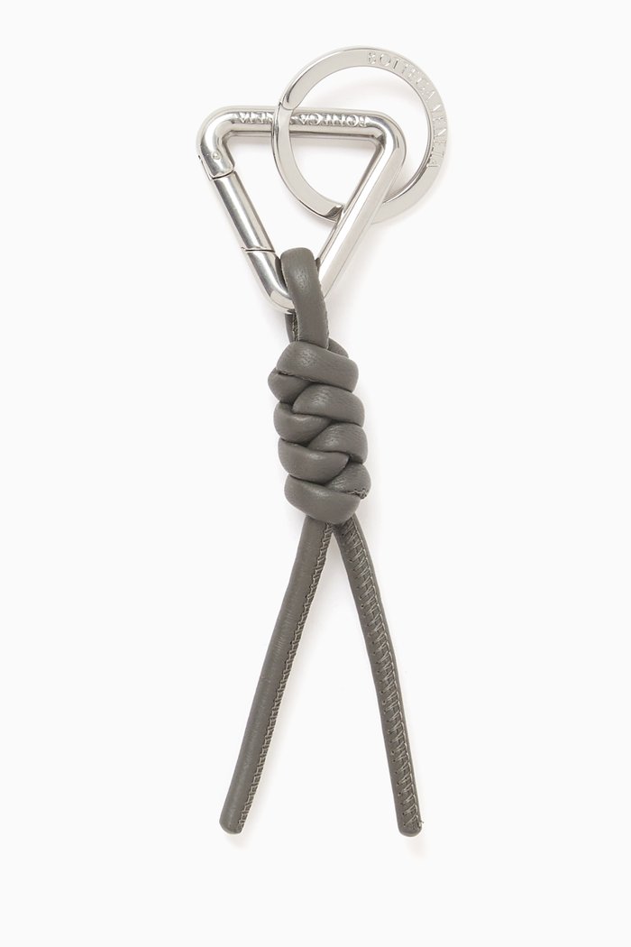 

Triangle Key Ring in Nappa, Grey