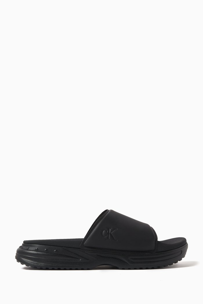 

Embossed Logo Chunky Slides, Black