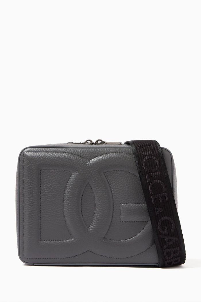 

Logo Camera Crossbody Bag in Leather, Grey