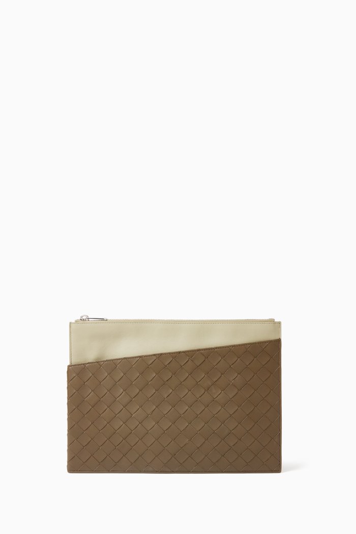 

Oblique Zipped Pouch in Intrecciato Leather, Brown
