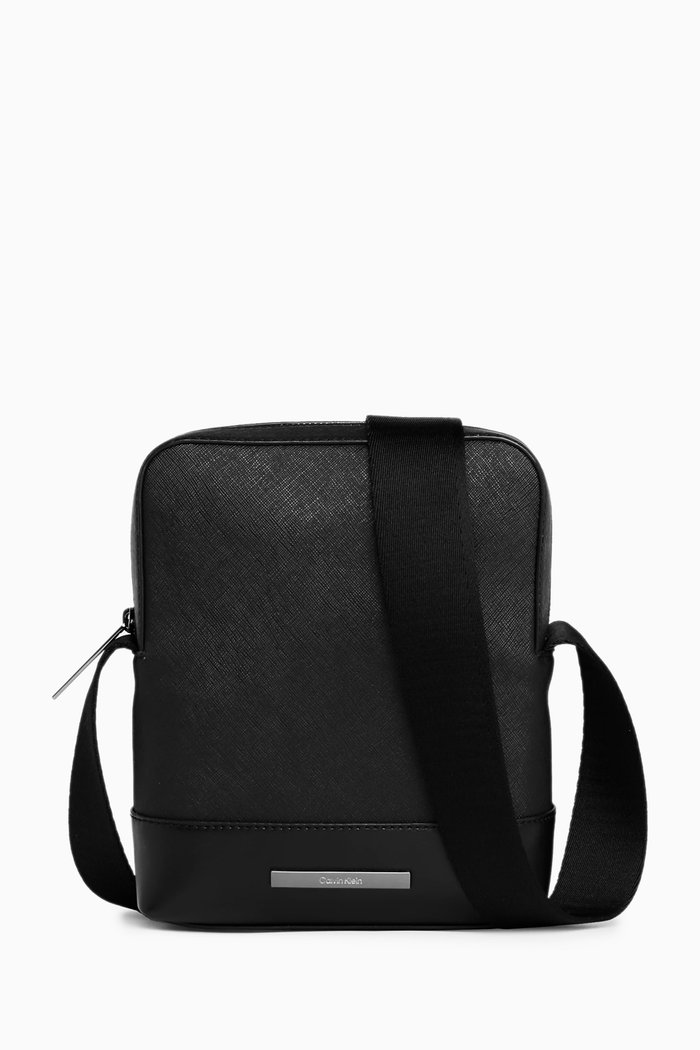 

Modern Bar Reporter Bag in Faux-leather, Black