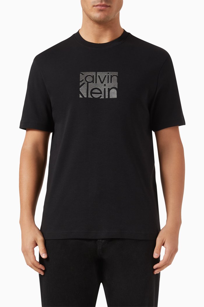 

Embroiderd Block Logo T-shirt in Cotton, Black
