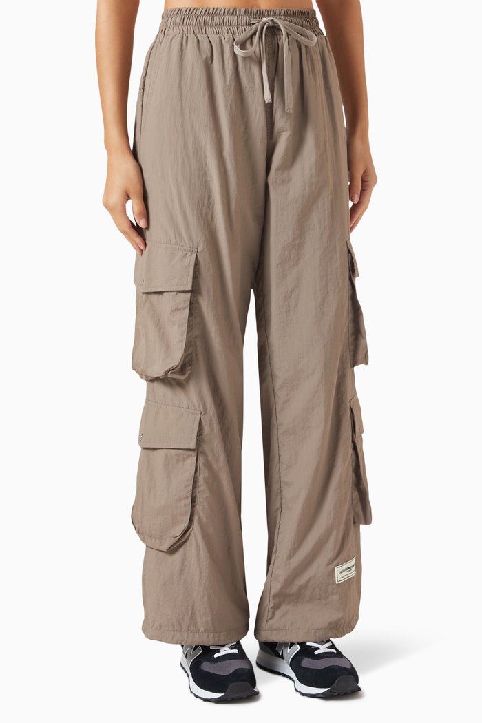 

Wide-leg Cargo Pants in Re-Shell100©, Brown