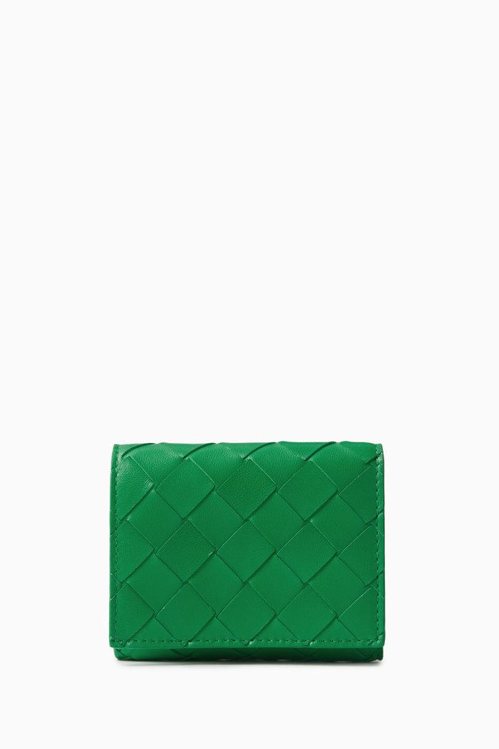 

Small Tri-fold Zip Wallet in Intrecciato Leather, Green