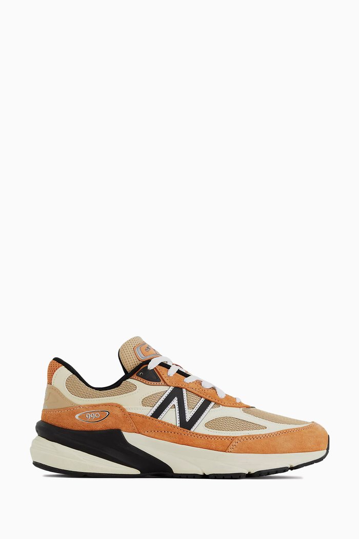 

Made in USA 990v6 Sneakers in Suede & Mesh, Brown