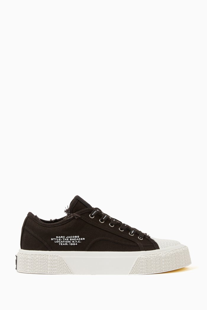 

Low Top Sneakers in Canvas, Black